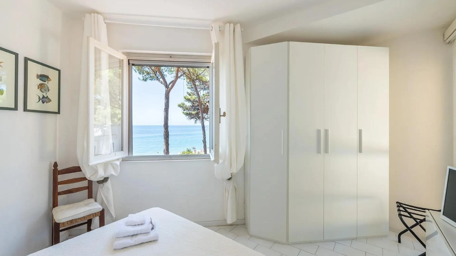 Villa Fernanda Santa Margherita di Pula 0*,